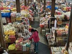 Harga Cabai Rawit-Bawang di Pasar Galiran Naik Jelang Galungan dan Kuningan