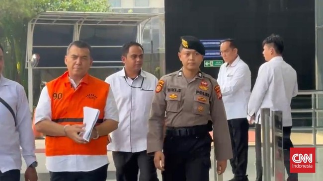 Wakil Menteri Imigrasi dan Pemasyarakatan 2025-2026 Silmy Karim menjalani pemeriksaan perdana pada hari ini setelah ditahan Komisi Pemberantasan Korupsi (KPK) atas kasus dugaan pemerasan terkait izin tinggal Warga Negara Asing (WNA) dan/atau penerima