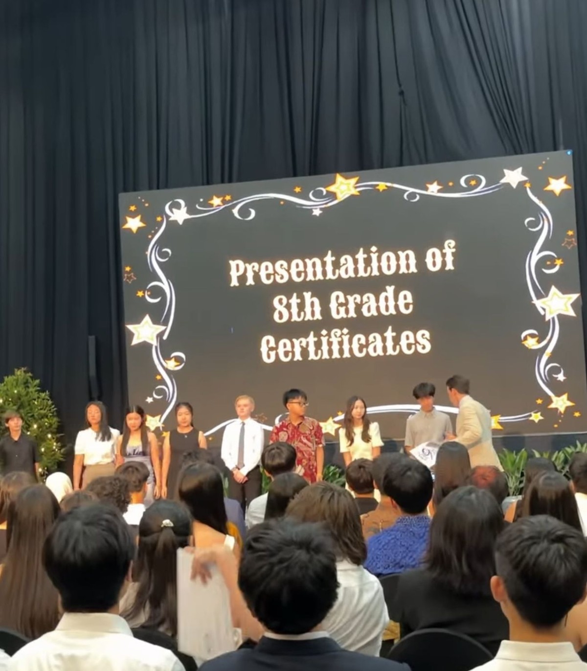 Wisuda Airlangga Anak Ibas Yudhoyono dan Aliya Rajasa
