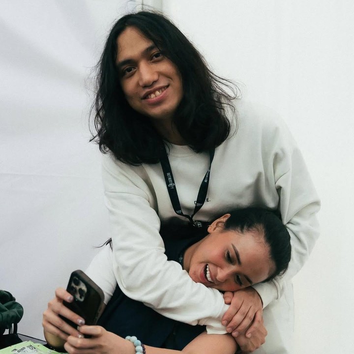 <p>Momen tersebut dibagikan melalui akun Instagram pribadinya dan dilengkapi dengan ucapan manis untuk sang istri. &ldquo;Selamat ulang tahun istriku Ayushita,&rdquo; tulis Gerald, dikutip dari akun Instagram @<em>geraldsitumorang</em>, Selasa (9/6/2026).&nbsp;(Foto: Instagram @geraldsitumorang/@ayushita)</p>