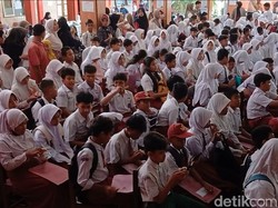 Verifikasi Data SPMB di Brebes Molor Berjam-jam gegara Server Lemot