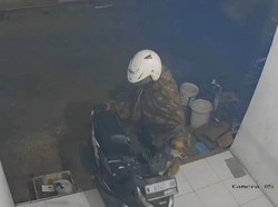 Curanmor Pakai Sarung-Helm Gasak Motor Juragan Kambing di Probolinggo