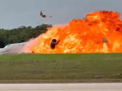 Video: Ngeri! Jet Pribadi AS Meledak saat Mendarat di Republik Dominika
