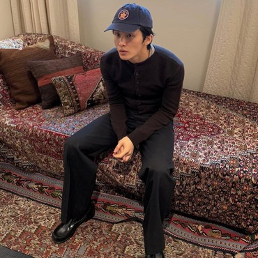 8 Potret Terbaru Mark Lee, Obati Rindu Fans Usai Tinggalkan NCT dan SM Entertainment