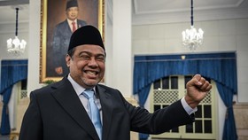 Penasihat Khusus Presiden bidang Ketenagakerjaan dan Kesejahteraan Buruh Said Iqbal berpose usai dilantik Presiden Prabowo Subianto.