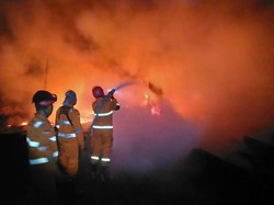 5 Speed Boat dan Dermaga Terbakar di Kayong Utara, Penyebab Masih Diselidiki