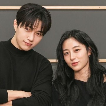 Kim Myung Soo dan Kang Min Ah Tampil Serasi di Pembacaan Naskah Drakor Love in Sync