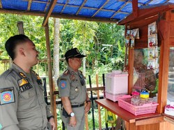 Viral Rombongan Pengemis Diantar Mobil di Rawa Jombor Klaten