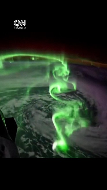 Astronaut NASA Jessica Meir, merekam video time-lapse keindahan aurora australis dari luar angkasa pada Minggu (7/6).