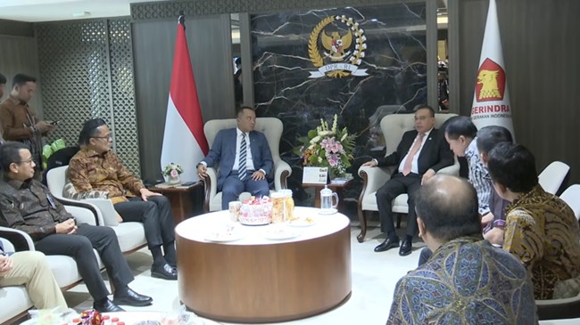 DPR Panggil Bos Himbara, Danantara, dan BPJS Bahas Anjloknya Saham Bank BUMN