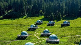 Whitepod, Swiss