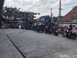 Beragam Respons Warga Jogja Hadapi Naiknya Harga Pertamax