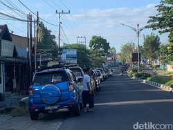 Potret Antrean Pertalite di Pangkalan Bun, Mengular 500 Meter