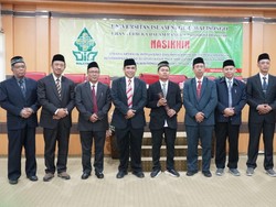 Inspiratif! Kisah Mantan Pemulung Lulus Doktor-Jadi Dosen di UIN Semarang