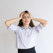 Jangan Abaikan, Ini 7 Gejala Fisik yang Menandakan Kamu Sedang Stres