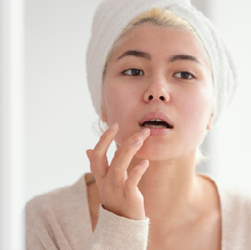 6 Scrub Bibir Alami yang Mudah Dibuat di Rumah