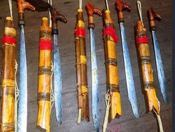 Denting Logam di Tangan Saini, Jaga Tradisi Mandau Lebih dari 40 Tahun