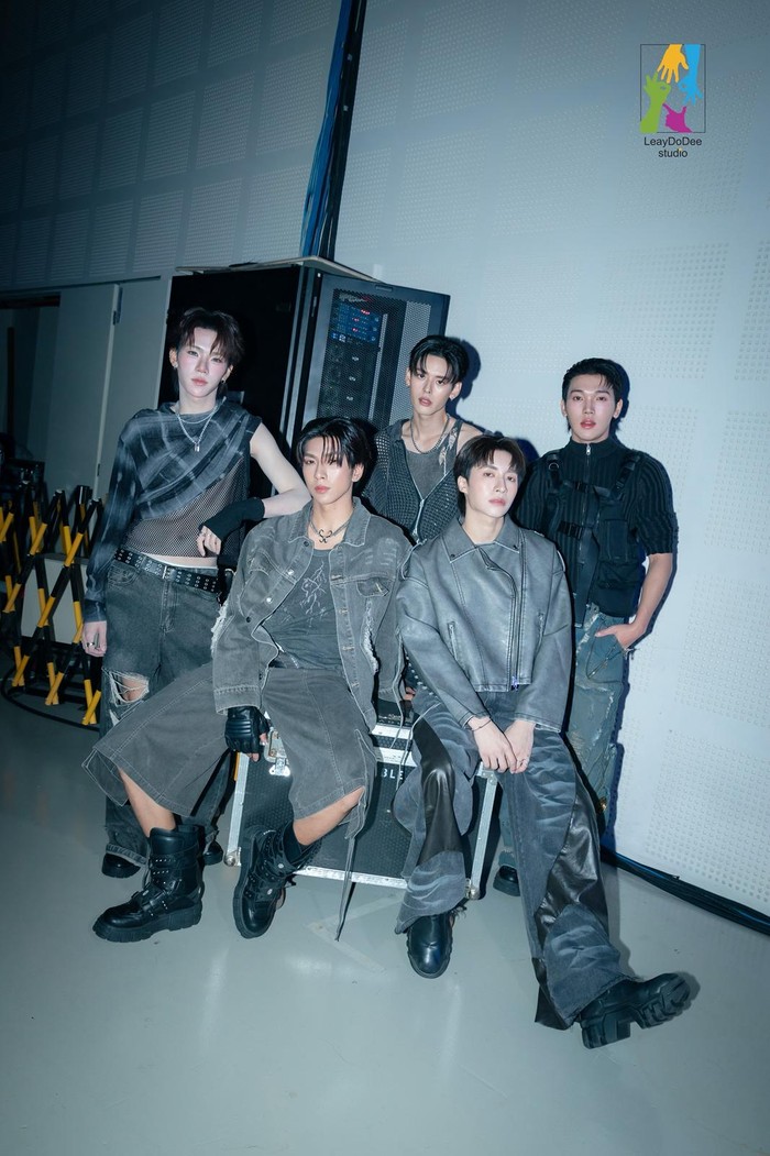 Mengenal PERSES boy group asal Thailand