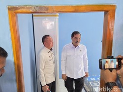 Menteri Imipas Tinjau Bedah Rumah di Sukabumi yang Dibangun Napi 19 Hari