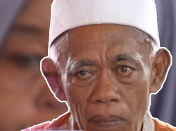 Video: Pak Tarno Hanya Bisa Menangis, Dimaafkan Istri Pertama