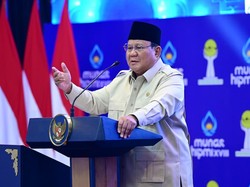 Video Cerita Prabowo Naik Mobil Maung: Atap Bocor dan Bunyi Geredek-geredek