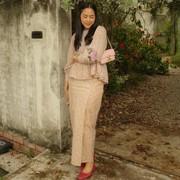 Get The Look: Inspirasi Outfit Manis dan Elegan ala Rania Yamin