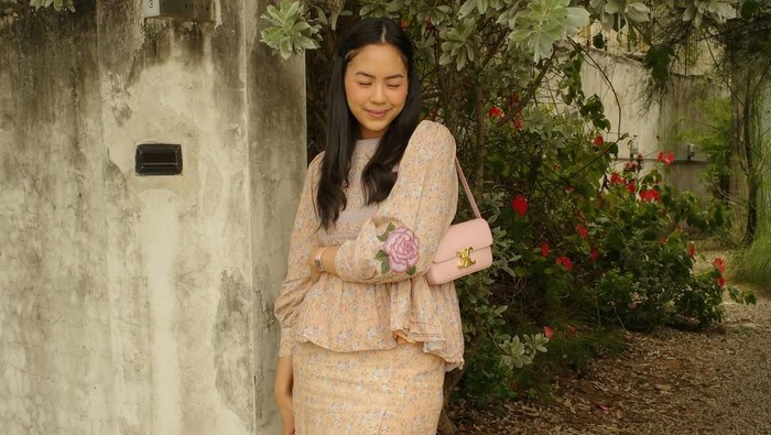 Get The Look: Inspirasi Outfit Manis dan Elegan ala Rania Yamin