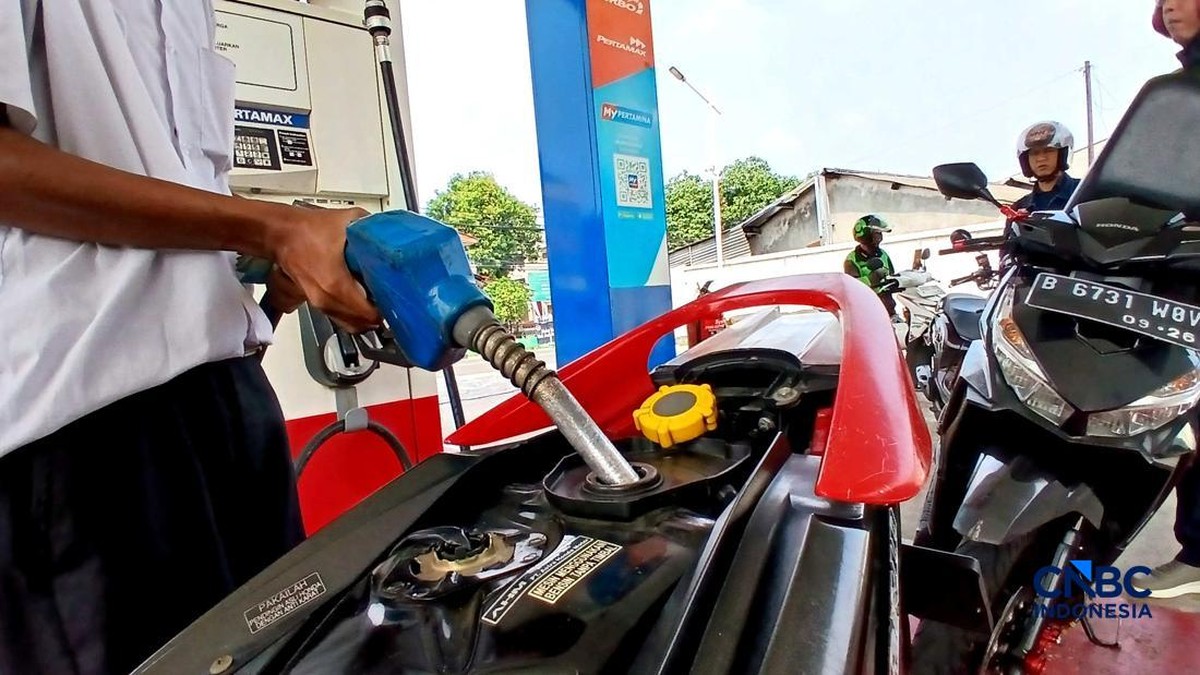 Penampakan SPBU Pertamina, Usai Harga Pertamax Naik Rp16.250/Liter