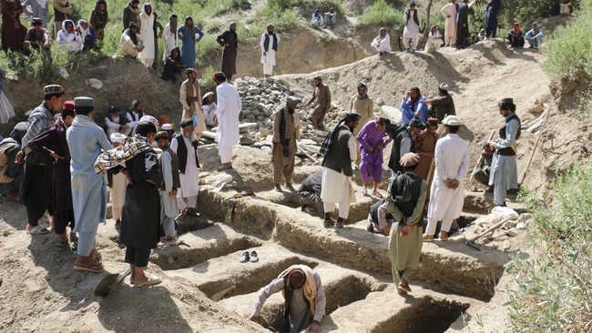 Serangan Udara Pakistan Bombardir Afghanistan, 13 Orang Tewas