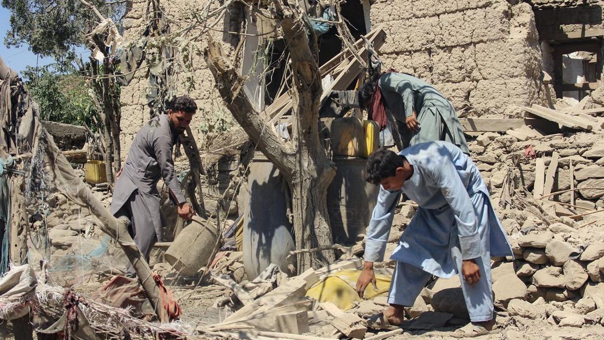 FOTO: Serangan Udara Pakistan Bombardir Afghanistan, 13 Orang Tewas