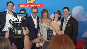 Penyanyi Taylor Swift tampil secara tiba-tiba dalam pemutaran perdana Toy Story 5 di Hollywood pada Selasa (9/6).