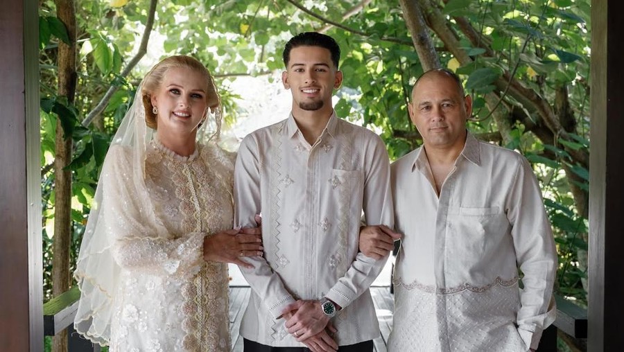 Justin Hubner gelar pengajian jelang nikah