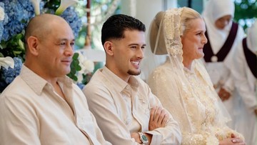 Kabar Terkini Artis dari InsertLive : Resmi Mualaf, Justin Hubner Gelar Pengajian Jelang Nikahi Jennifer Coppen