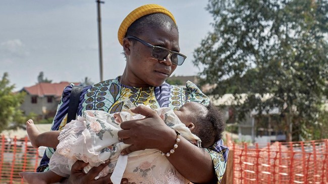 Kisah Bayi-bayi Yatim Piatu Penyintas Ebola di Panti Asuhan Kongo