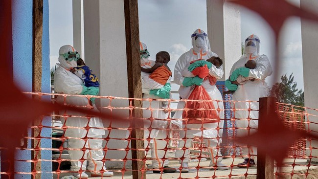 Kisah Bayi-bayi Yatim Piatu Penyintas Ebola di Panti Asuhan Kongo