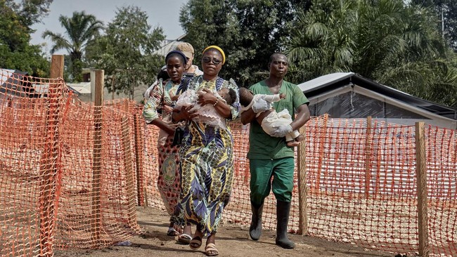 Kisah Bayi-bayi Yatim Piatu Penyintas Ebola di Panti Asuhan Kongo