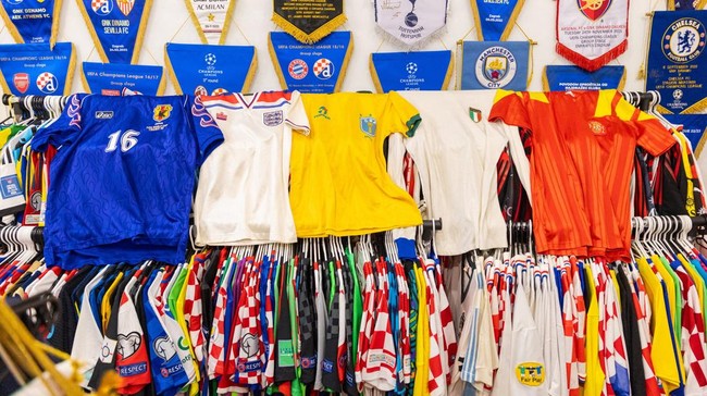 Kolektor Kroasia Pamer Ribuan Jersey Piala Dunia dari Berbagai Negara