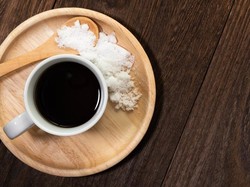 Viral Campur Garam ke Kopi, Ternyata Ada Sains di Baliknya