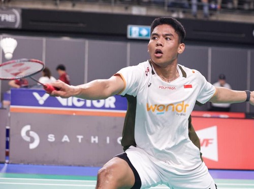 Moh Zaki Ubaidillah melaju ke perempat final Australia Open 2026 usai menyingkirkan wakil Hong Kong, Kamis (11/6).