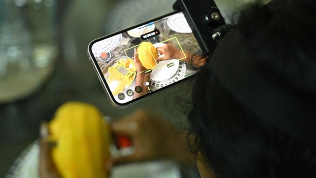 Pabrikan Nothing membatalkan peluncuran CMF Phone 2 Pro akibat kenaikan harga RAM global.