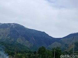 Kebakaran di Bukit Sempana Padam, Pendakian Dibuka Dua Minggu Lagi