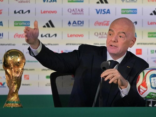 Presiden FIFA Gianni Infantino menyampaikan keterangan kepada wartawan pada sehari menjelang pembukaan Piala Dunia 2026 di Stadion Azteca, Mexico City, Meksiko, Rabu (10/6/2026). Gianni mengapresiasi kesiapan pemerintah Meksiko dalam mempersiapkan Pi