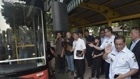 Pramono Anung di TransJakarta