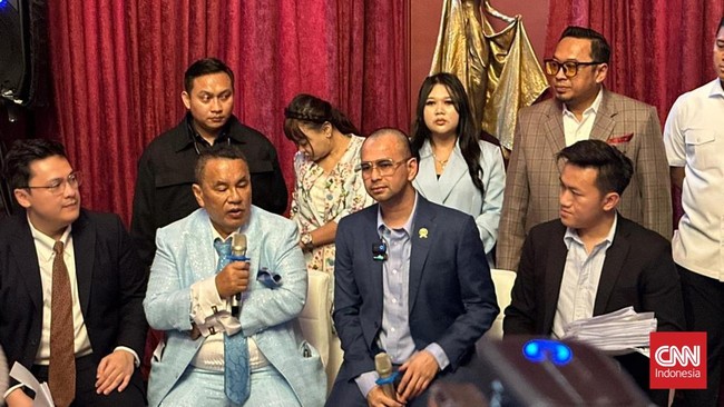 Raffi Ahmad buka suara secara langsung setelah namanya disebut dalam dugaan suap di lingkungan Direktorat Jenderal Bea dan Cukai. Ia membantah tuduhan keterlibatannya dalam dugaan korupsi importasi tersebut.