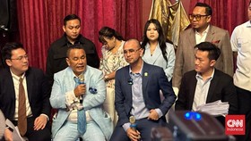 Raffi Ahmad buka suara secara langsung setelah namanya disebut dalam dugaan suap di lingkungan Direktorat Jenderal Bea dan Cukai. Ia membantah tuduhan keterlibatannya dalam dugaan korupsi importasi tersebut.