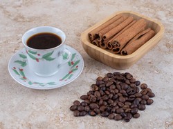 Tambahkan Bumbu Dapur Ini ke Kopi, Bisa Hilangkan Kantuk dan Risiko Diabetes Menurun