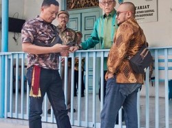 Beredar Foto Tedjowulan Bertemu Jubir PB XIV Purbaya di Keraton, Bahas Apa?