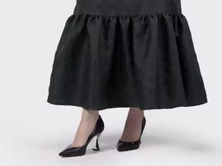 Mau OOTD Kondangan Tapi Bingung Pilih Rok yang Tepat? Ini 3 Pilihan yang Bikin Foto Makin Cantik
