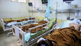 Sejumlah korban ledakan kamar mesin KMP Aceh Hebat 2 menjalani perawatan di Rumah Sakit Umum Daerah dr Zainoel Abidin (RSUDZA), Banda Aceh.