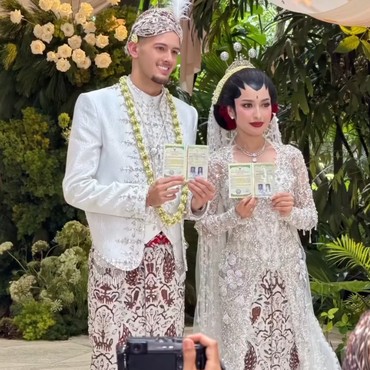 Jennifer Coppen dan Justin Hubner Resmi Menikah